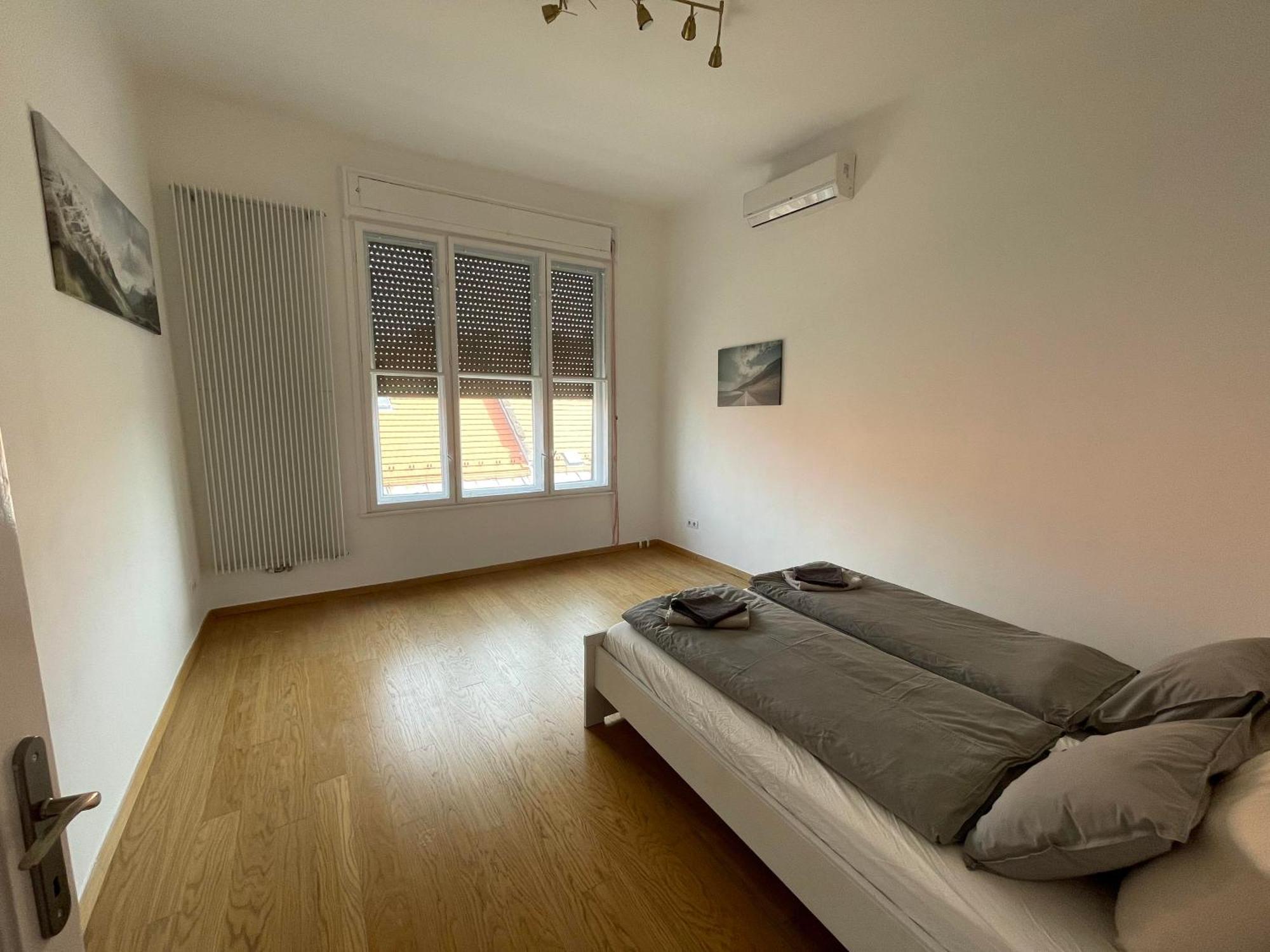 City Center 1, Cozy 2Br In The City Center! Budapest Bagian luar foto